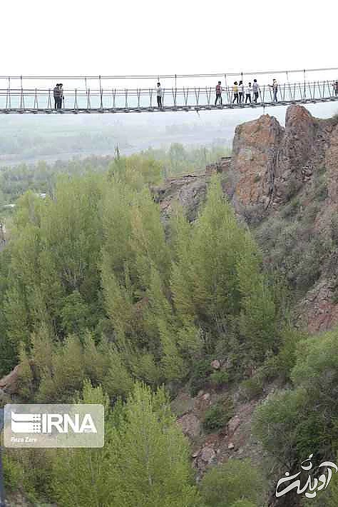 تصاویر - پل معلق تمام شیشه ای شهر هیر
